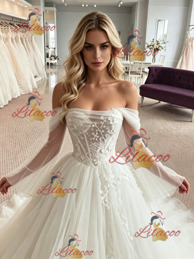 White Tulle Long Sleeve Appliques Wedding Dress