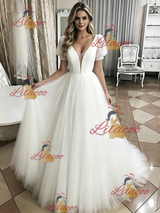 White Tulle V-neck Puff Sleeve Wedding Dress