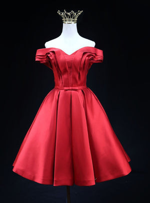 Burgundy Satin Pleats Homecoming Dress