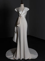 Ivory V-neck Backless Wedding Dress