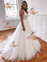 White Tulle V-neck Beading Wedding Dress