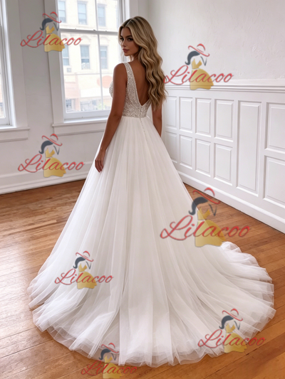 White Tulle V-neck Beading Wedding Dress
