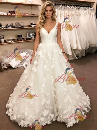 White Tulle V-neck Flower Wedding Dress