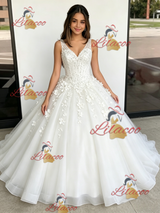 White Tulle V-neck Appliques Quinceanera Dress