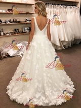 White Tulle V-neck Flower Wedding Dress
