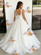 White Tulle V-neck Appliques Quinceanera Dress