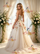 Ivory Tulle Strapless Appliques Wedding Dress