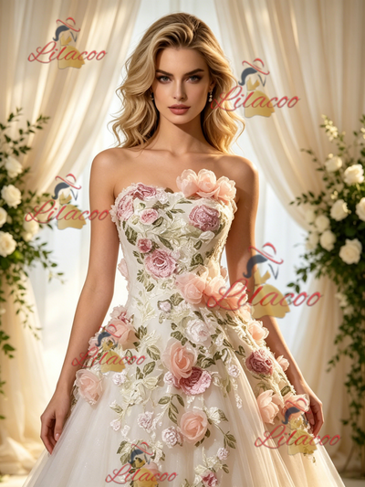 Ivory Tulle Strapless Appliques Wedding Dress