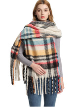 Coarse Tassel Color Matching Scarf