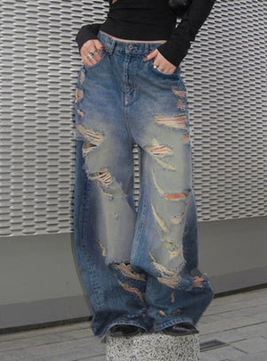 Loose Low-waisted Holes Jeans