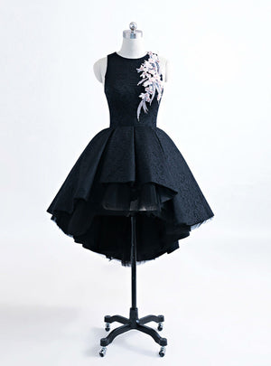 Black Lace Scoop Neck Appliques Homecoming Dress