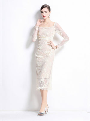 Wide Collar Elastic Pleated Dress