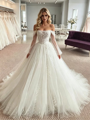 White Tulle Long Sleeve Appliques Wedding Dress