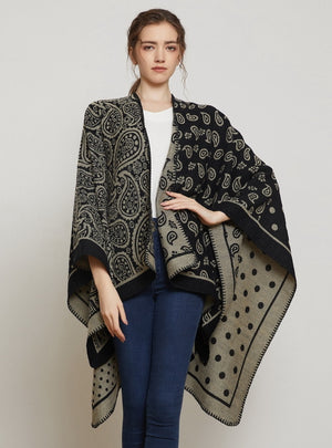 Cloak Capable of Wear Large Scarf on Both Sides