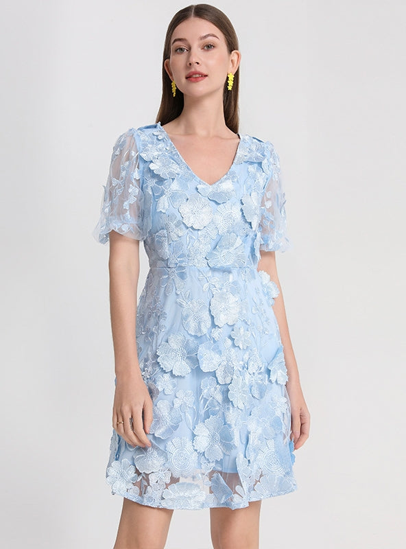 V-neck Slim Lace Short Dress