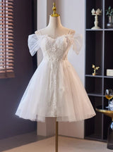 White Tulle Lace Spaghetti Straps Wedding Dress