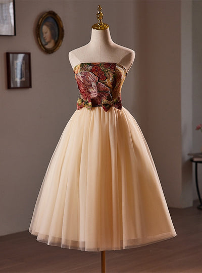 Champagne Tulle Strapless Homecoming Dress