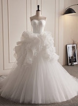 White Tulle Sweetheart Wedding Dress