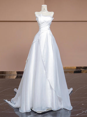 White Tulle Strapless Pleats Wedding Dress