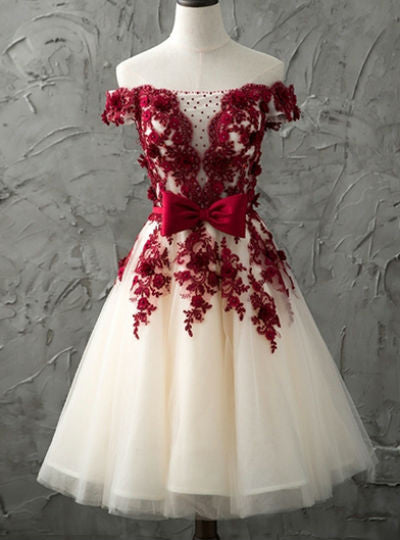 Tulle Appliques Beading Homecoming Dress