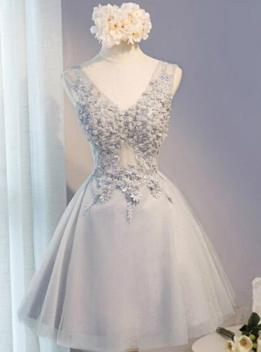 Gray V-neck Tulle Appliques Homecoming Dress