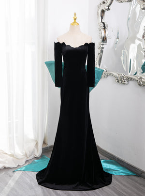 Black Mermaid Velvet Long Sleeve Prom Dress