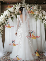 White Tulle Long Sleeve V-neck Appliques Wedding Dress