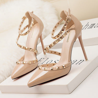 Thin-heeled Shallow-mouth Pointed Rivet Sandals