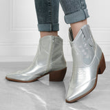 Embroidered Retro Thick Heel Knight Booties