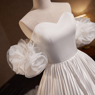 White Satin Sweetheart Pleats Flower Wedding Dress