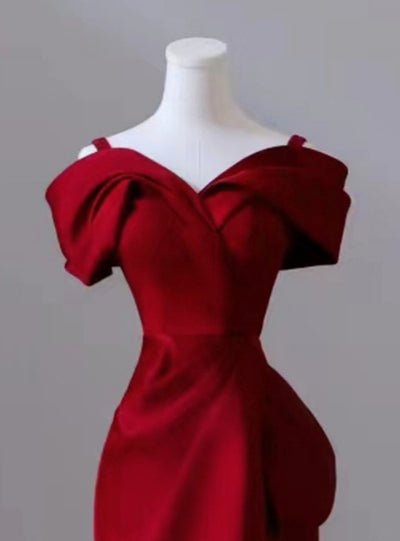 Burgundy Mermaid Satin Pleats Prom Dress