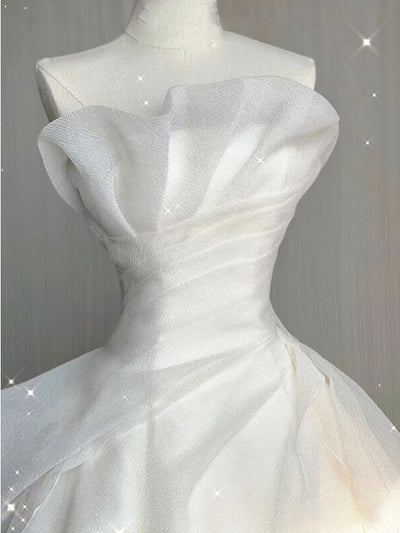 White Strapless Pleats Sleeveless Wedding Dress