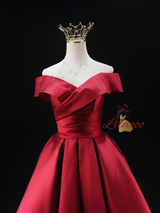 Burgundy Satin Pleats Homecoming Dress