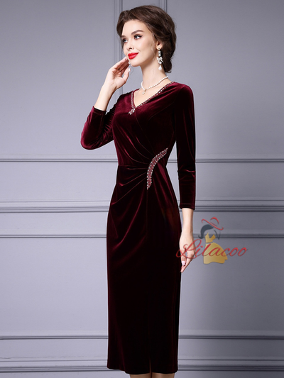 Burgundy Velvet Beading Mother Of The Bride Dress