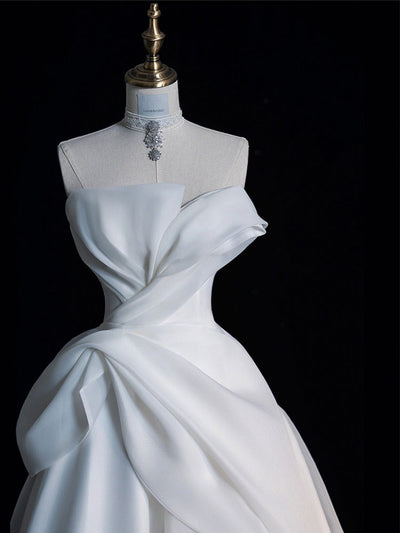 White Strapless Pleats Wedding Dress