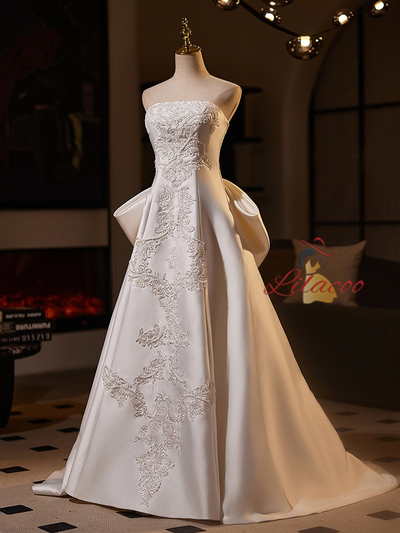 White Satin Strapless Appliques Wedding Dress