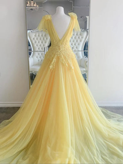 Yellow Tulle V-neck Appliques Prom Dress