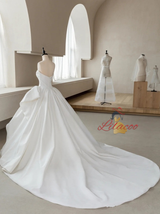 Simple White Satin Tulle Strapless Wedding Dress