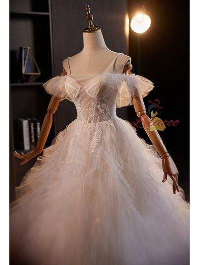 White Tulle Spaghetti Straps Appliques Wedding Dress