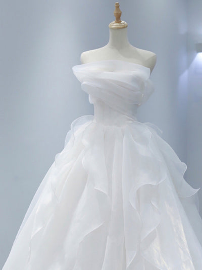 White Tulle Strapless Pleats Wedding Dress