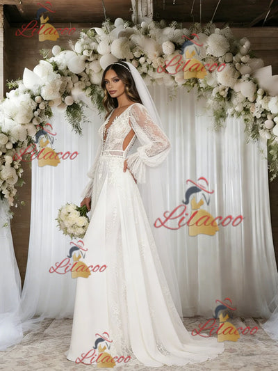 White Lace Long Sleeve Appliques Wedding Dress