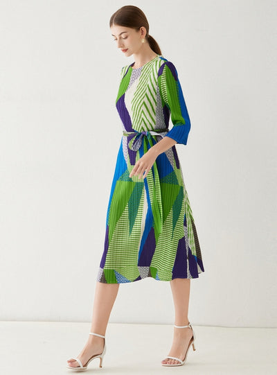 Cropped Sleeve Round Neck Printed Pleated Dress