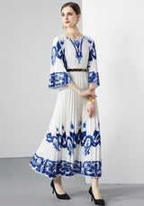Pleated Blue and White Porcelain Loose Dress