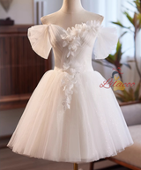 White Tulle Pleats Flower Wedding Dress