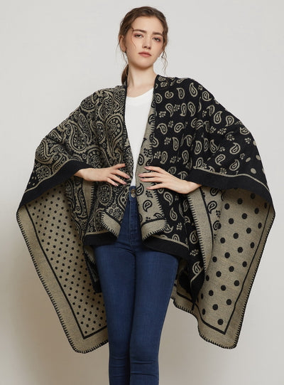 Cloak Capable of Wear Large Scarf on Both Sides