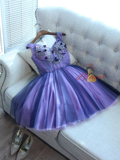 Purple V-neck Tulle Beading Appliques Homecoming Dress