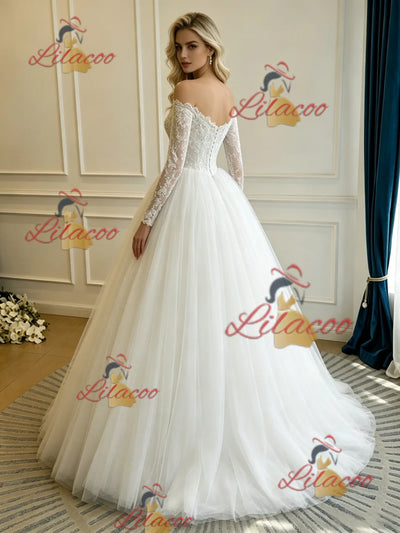 White Tulle Lace Long Sleeve Wedding Dress