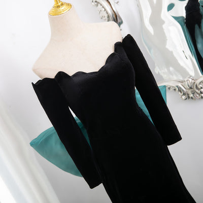 Black Mermaid Velvet Long Sleeve Prom Dress