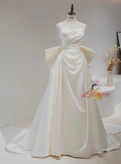 Ivory Satin Strapless Pleats Wedding Dress