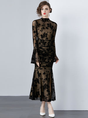 Sexy Black Fishtail Flared Sleeves